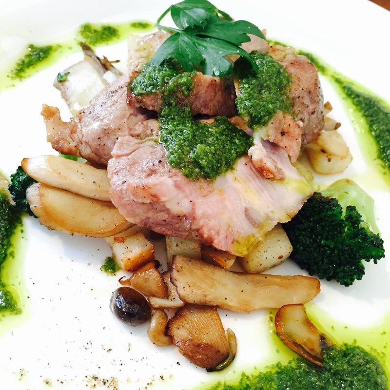 黒豚のロースト　サルサベルデ(イル・ヴィナイオ)