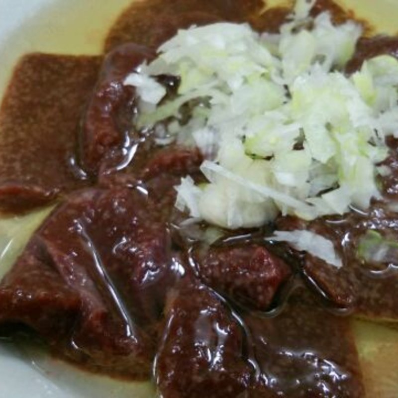 レバ刺(もつ焼 でん 中目黒店)