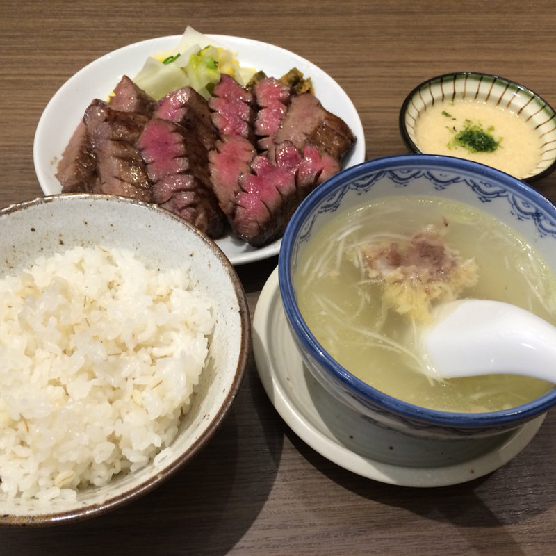 極厚！牛タン定食(森商店 イオンモール京都桂川店 )