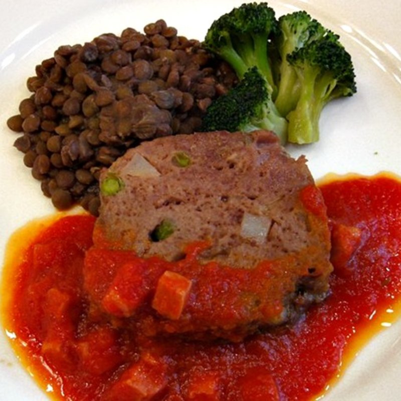 ミートローフとレンズ豆のプレゼ トマトソースランチ(ルヴェソンヴェール駒場)