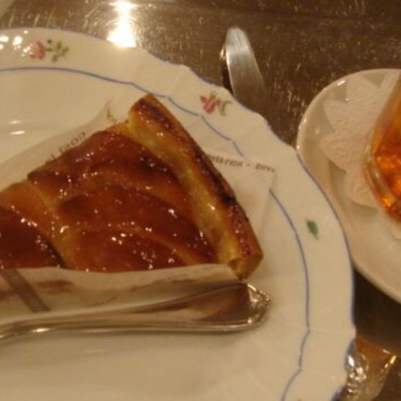 アップルパイ(オ・グルニエ・ドール （PATISSERIE AU GRENIER D'OR）)