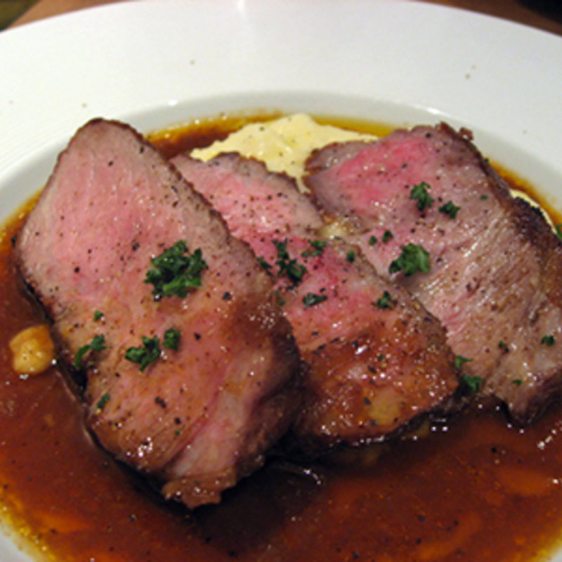 豚のグリエ　ジャガイモのピュレ(ブラッスリー・アルティザン)