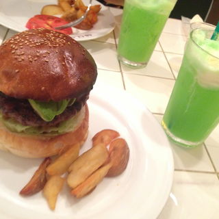 basic Style Hamburger(エーエス クラシックス ダイナー KOMAZAWA)