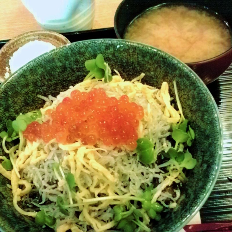 しらす生のり丼(大衆酒場 匠)
