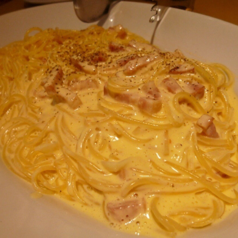 カルボナーラ(日本橋 イタリアン レストラン Che Voglia! 三越前 コレド室町1(ワイン｜ワインバー))
