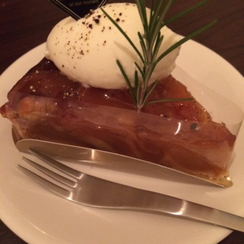 りんごのタルト(西洋酒樓 六堀 （ロクボリ）)