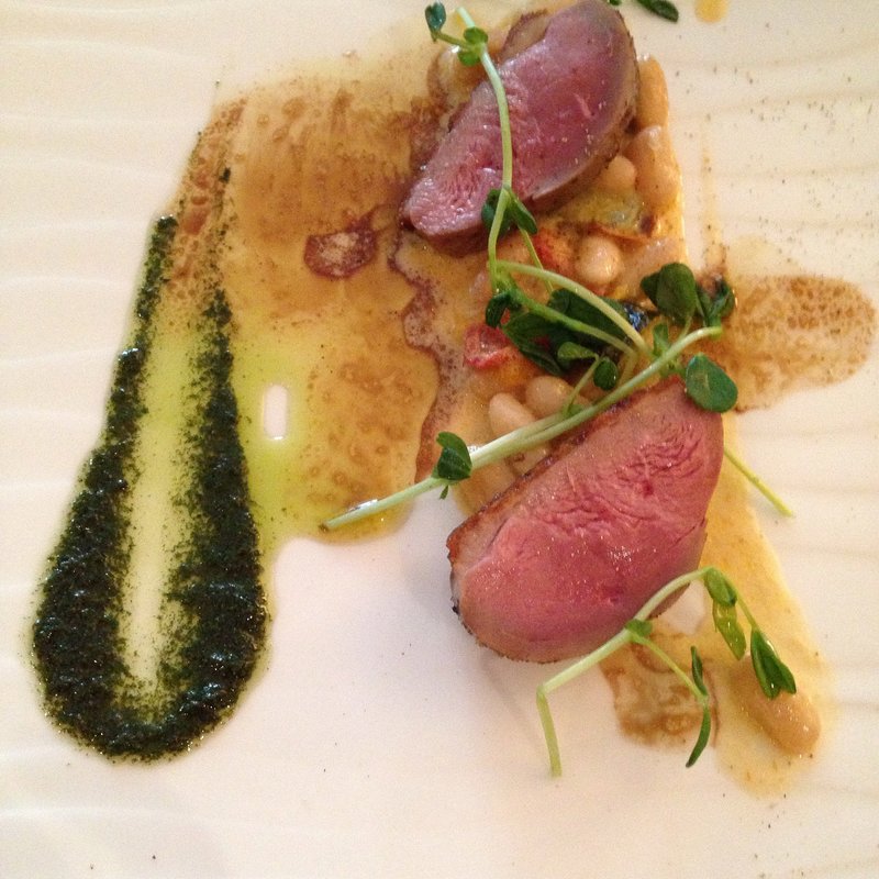 フランス産 仔鴨胸肉のアロスト(ランチメニュー)(ステア （stair）)