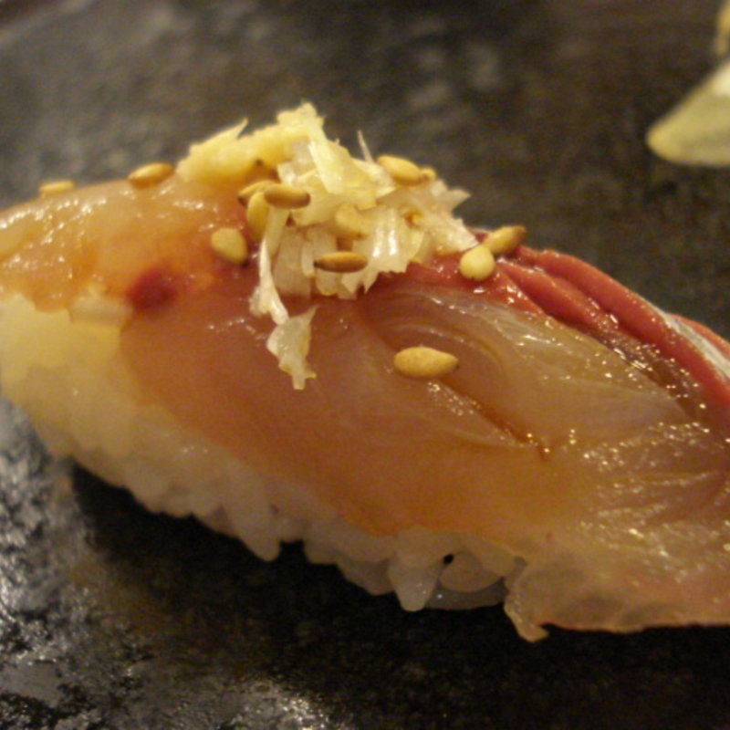 鯵(すし処 つま美)