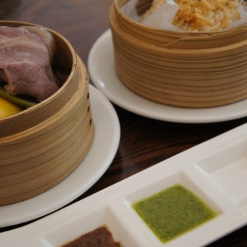 国産もち豚と旬の野菜のたっぷりバンブースチーマー（スープ・玄米・ドリンク付）(ＯｌｉｖｅＢａｒ)