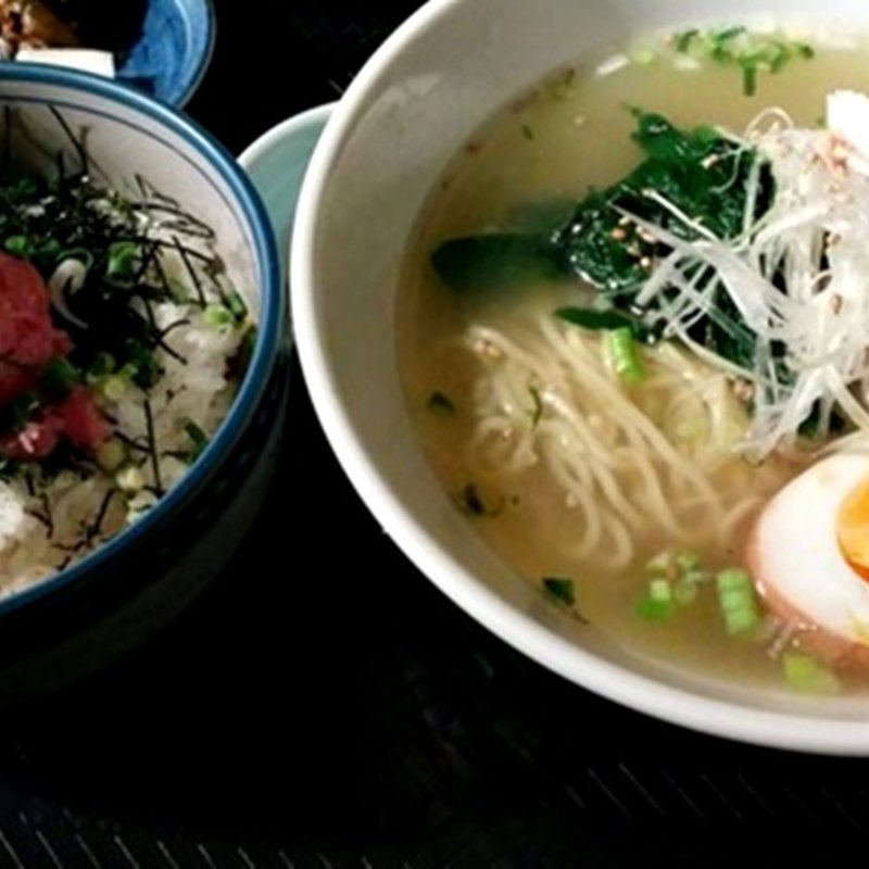 塩ねぎラーメンセット(中華酒席 えいらく亭)