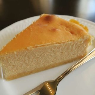 ベイクドチーズケーキ(Cafe　とまり木)