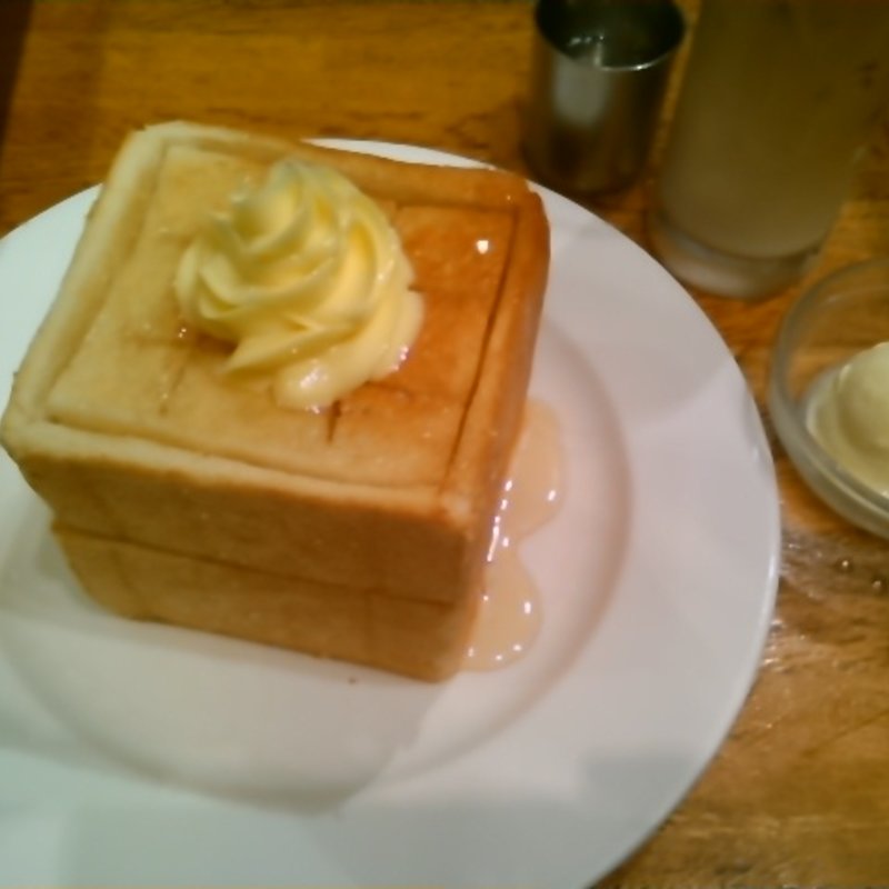 ハニーバタートースト(アイスクリーム、ドリンク付き)(喫茶 グリーン 川崎アゼリア店)