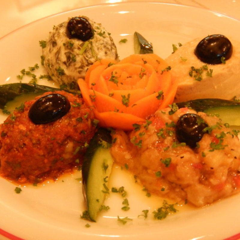 4種類のメゼ（前菜）盛り合わせ(イスタンブール新宿店)