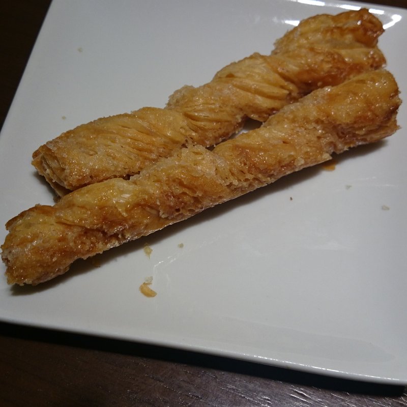 薪パイ(りくろーおじさんの店なんば本店)