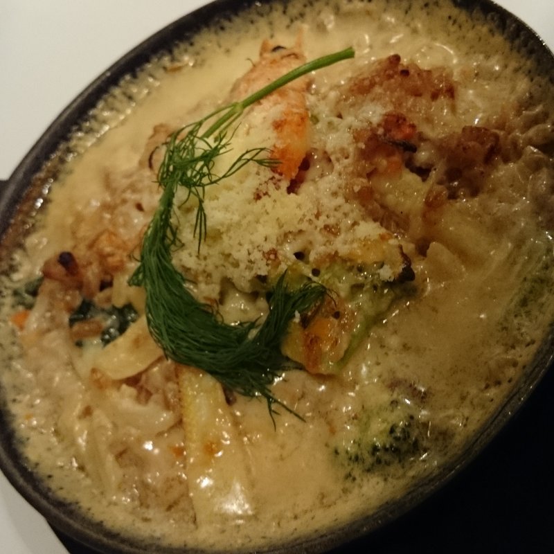 海老とトマトとチーズ、ファロの焼きリゾット(ONIJUS COFFEE VILLAGE)