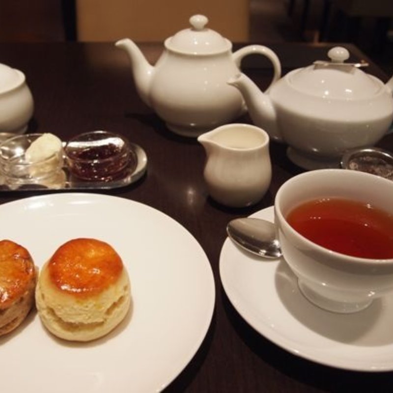 スコーンと紅茶(フォートナム＆メイソン 日本橋三越店)