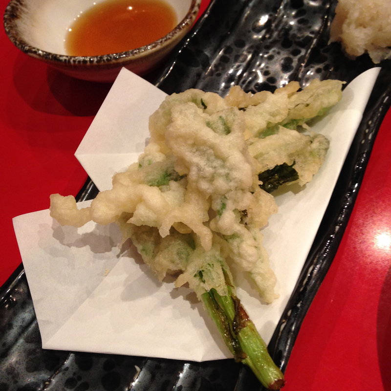 菜の花の天ぷら(神戸海鮮居酒屋 三ノ宮高架下市場)