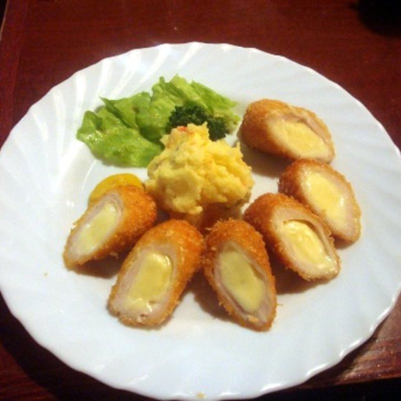 チキンのチーズロール揚げ(SUNTORY PUB ブリック)