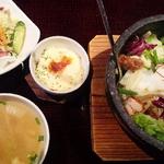 石焼ご飯セット　ランチ(茶屋 草木万里野 上尾店)