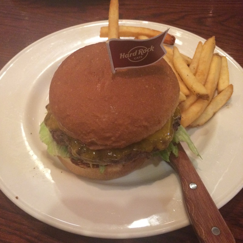 ビックチーズバーガー(ハードロックカフェ 横浜)
