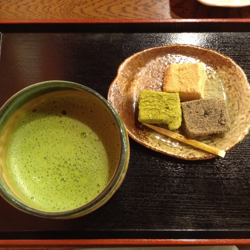 おうすとわらびもち(峯嵐堂 平安神宮店 （ホウランドウ）)