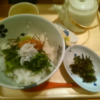 紀州南高梅と広島菜(だし茶漬け えん ルミネ新宿店)