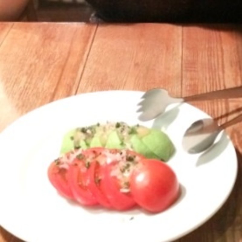 アボカドとトマトのマリネサラダ(Royal Garden Cafe 渋谷店)