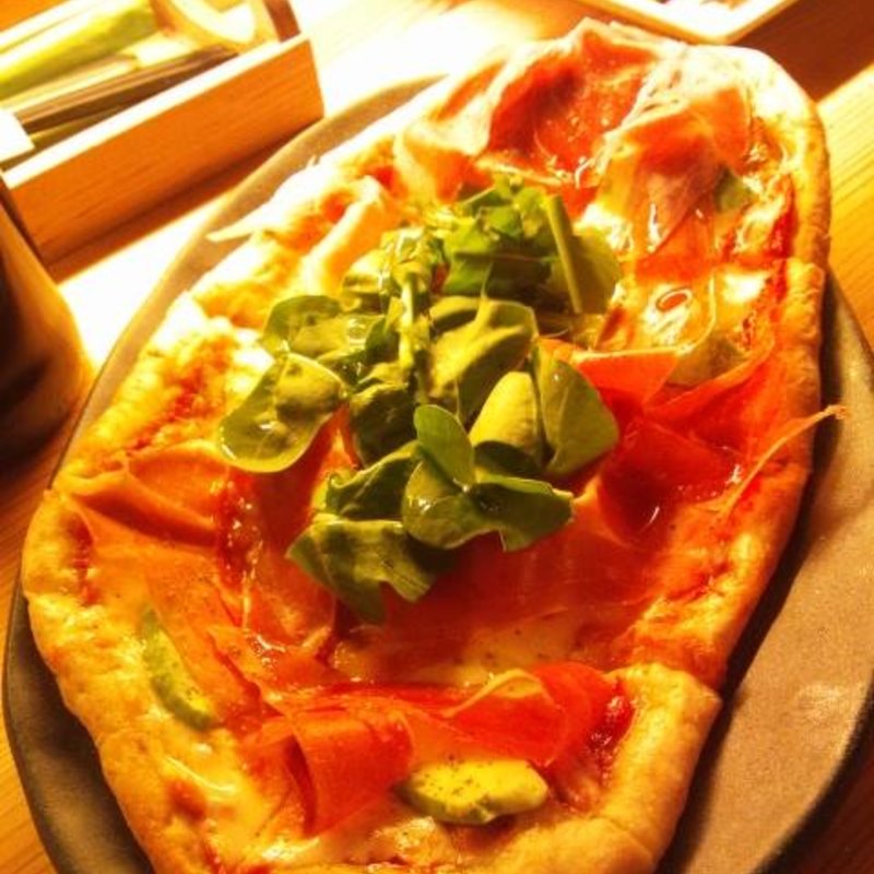 生ハムとルッコラのピザ(TODDYS 船橋店 （トディーズ）)