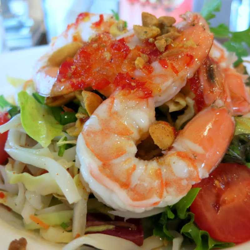 スパイシータイ風シュリンプサラダ (ROTI ROPPONGI Wine&Craft Beer Brasserie)