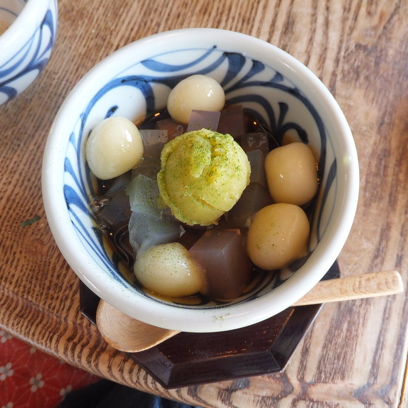 とうふのデザート(たらいうどん椛や （もみじや）)