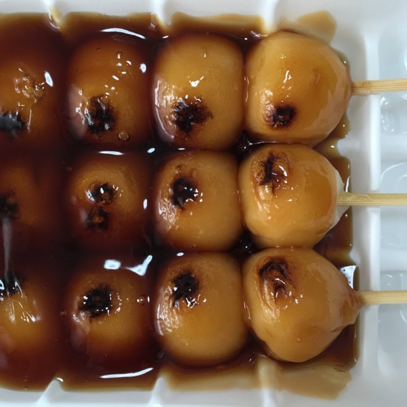 杵つきみたらし団子(和菓子の万寿や)