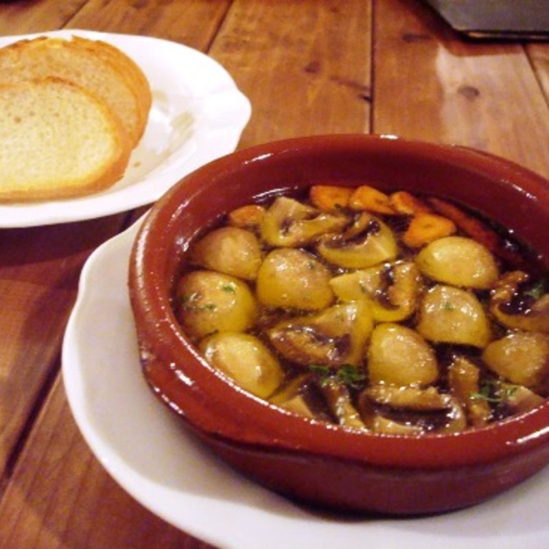 マッシュルームのアヒージョ(くるまり （kurumari）)