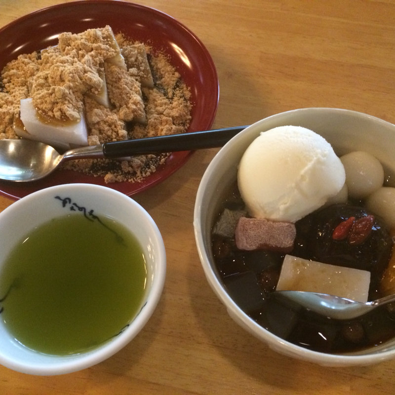 クリームあんみつ(船橋屋 亀戸天神前本店 （ふなばしや）)