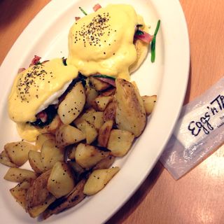 エッグベネディクト(Eggs 'n Things 湘南江ノ島店)