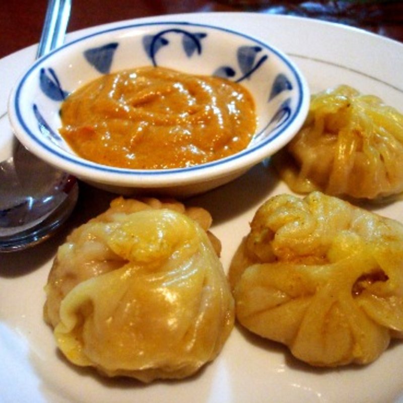 モモ(ニコニコカレー 中野店 )