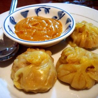 モモ(ニコニコカレー 中野店 )