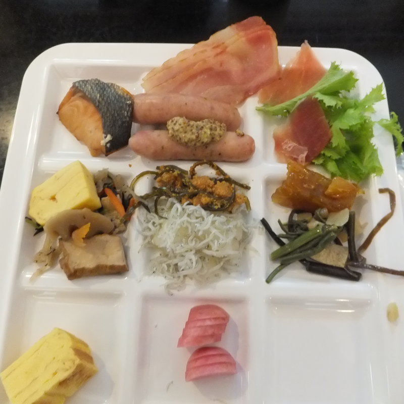 朝食バイキング(トワサンク 上高地店 （trois cinq）)