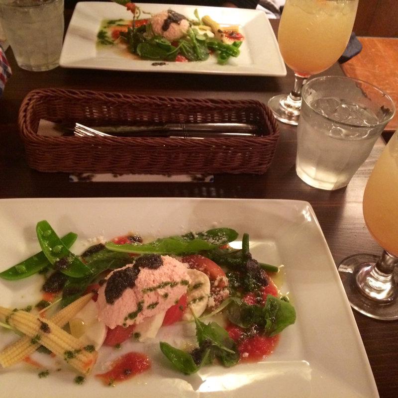 トマトムースのサラダ(クレープリー・スタンド・シャンデレール)