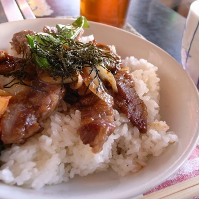 焼肉丼(焼肉のリッチ)