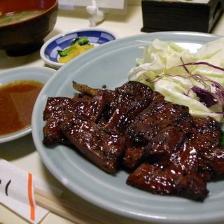 牛レバー定食(肉割烹 こいし 神戸)