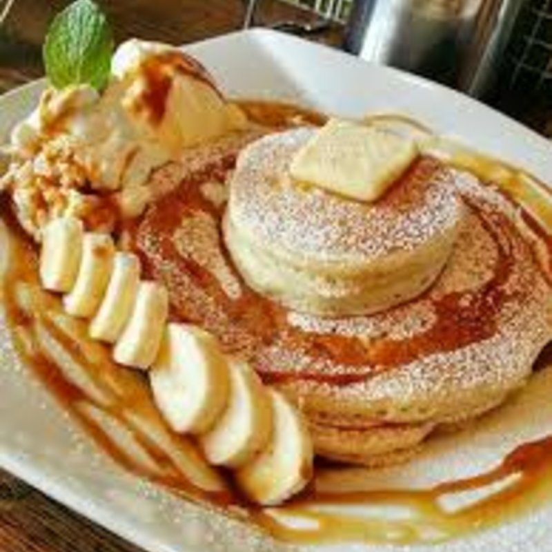 生クリームとチョコバナナのパンケーキ(梅小路カフェ　BOSSCHE （ボッシェ）)