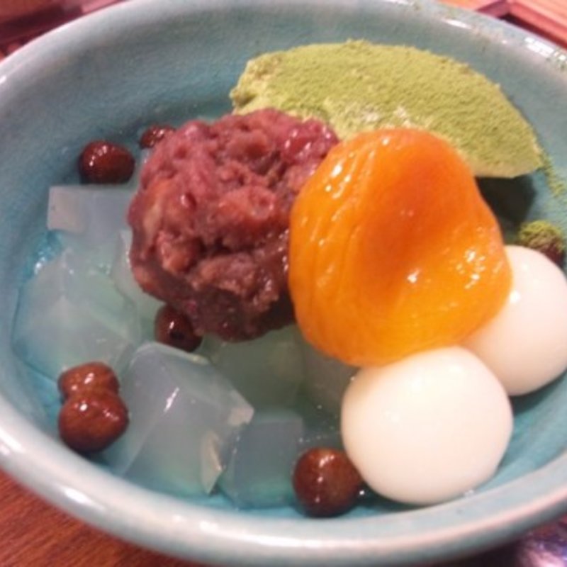 抹茶クリームあんみつ(みつばち )