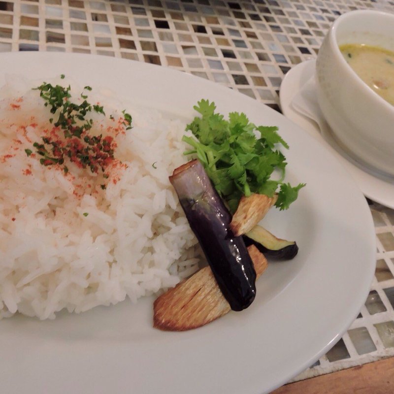 今週のタイごはん(グリーンカレー)(ourbs アワーヴス)