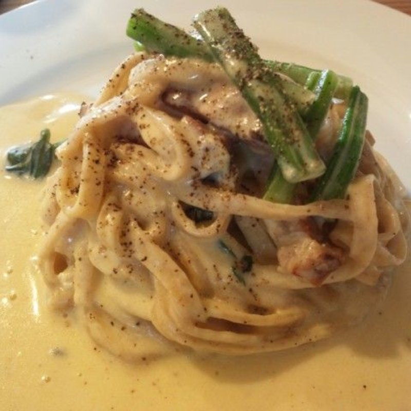 自家製ベーコンのカルボナーラ(ぴちぴち金魚 )