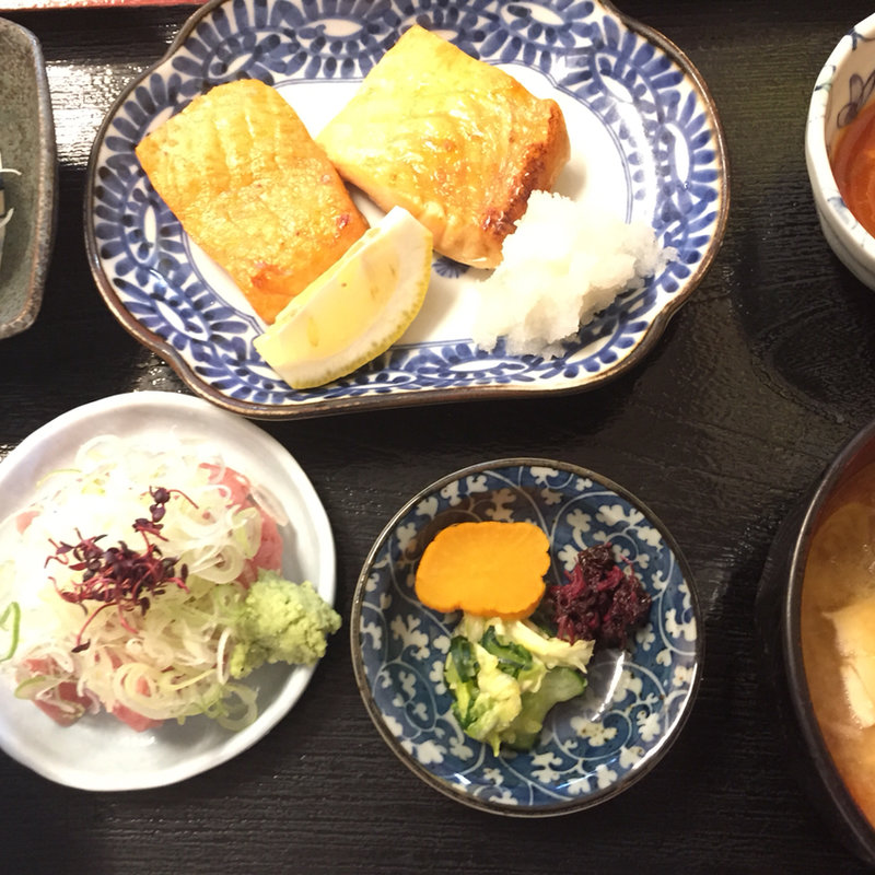 鮭のハラス焼き定食(安庵)
