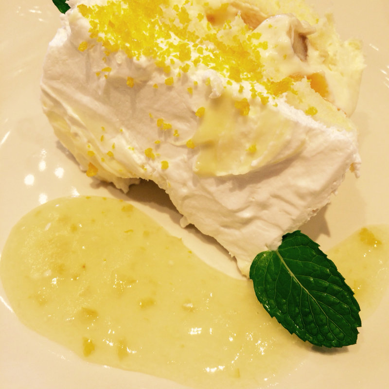 レモンのトライフルケーキ(アフタヌーンティー・ティールーム 川西阪急)