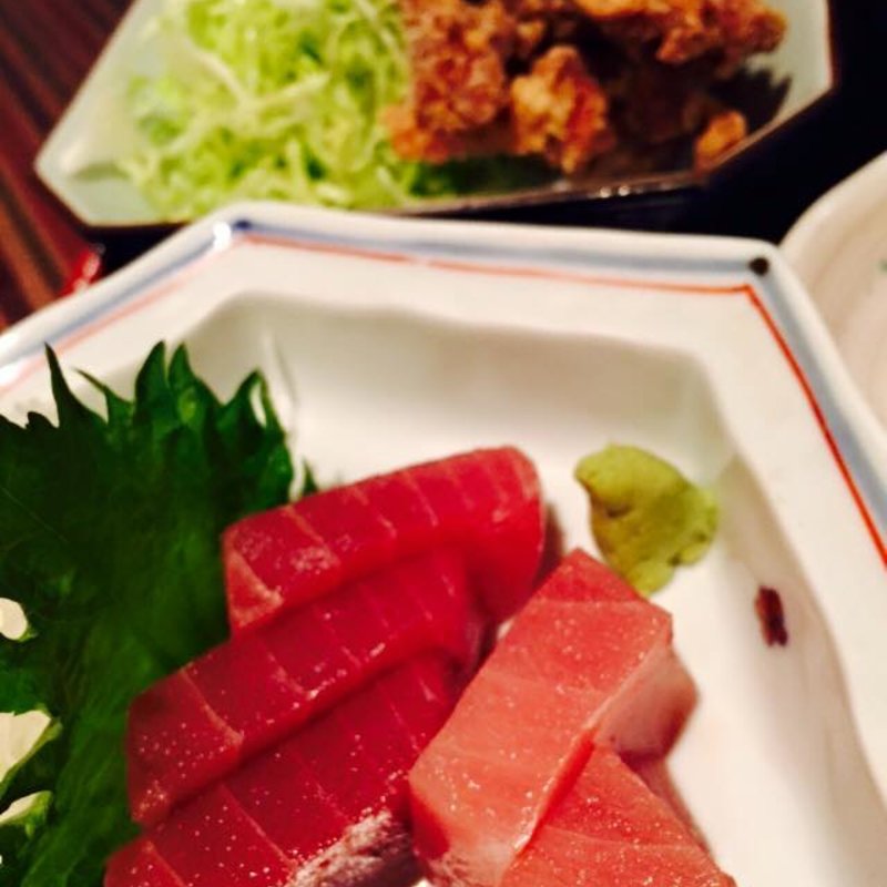 鮪刺と鶏唐揚げ定食(八徳 )