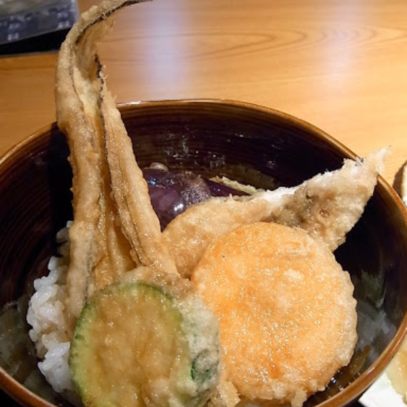 ランチの穴子一本揚げ小丼とせいろ(純手打そば 夢路 )