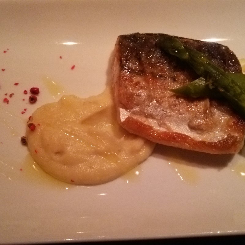 サワラのハーブソテー(オステリア ミオバール)