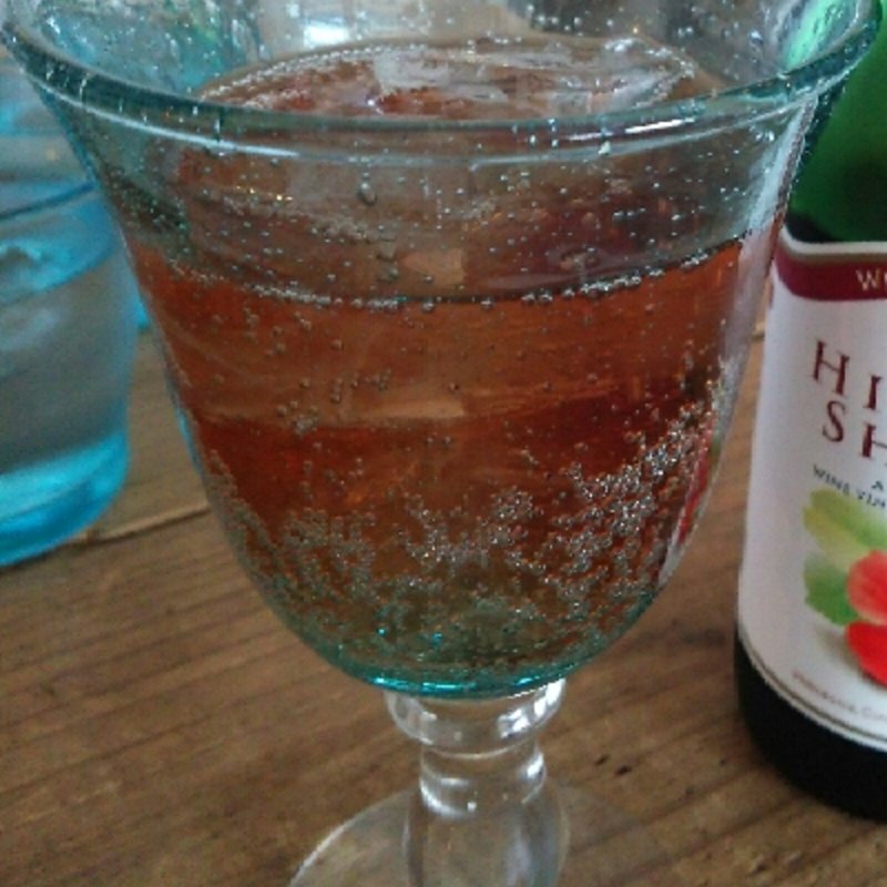 ハイビスカスシャワー(キッチンと海・・・ )